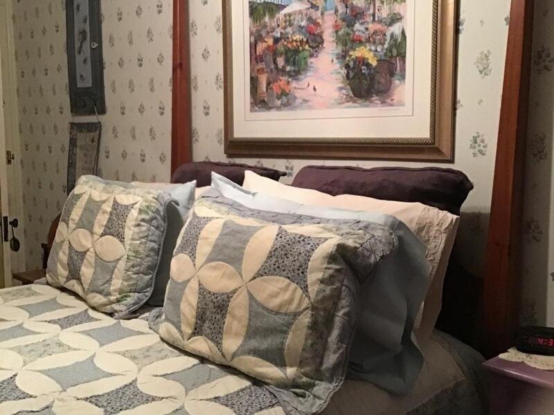 Brookview Manor Inn Canadensis Bagian luar foto