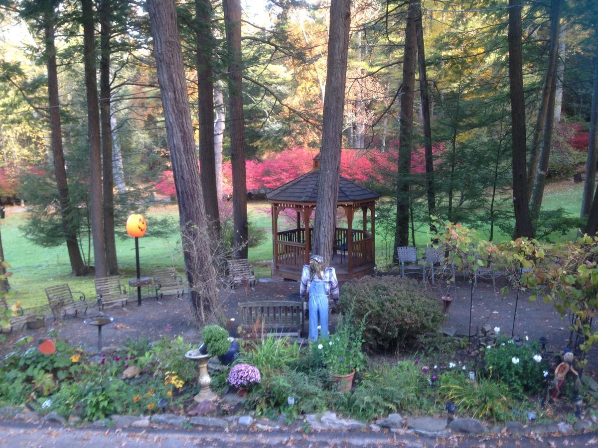 Brookview Manor Inn Canadensis Bagian luar foto