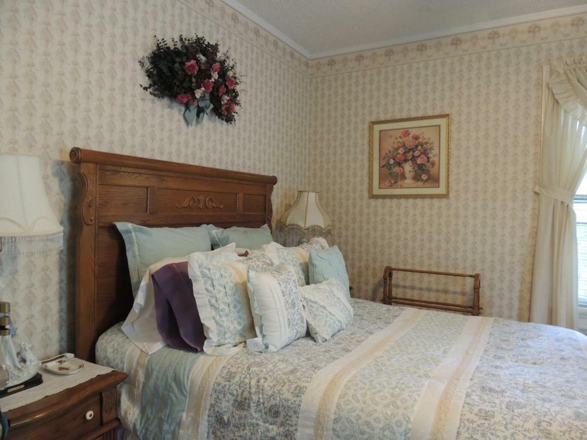 Brookview Manor Inn Canadensis Bagian luar foto