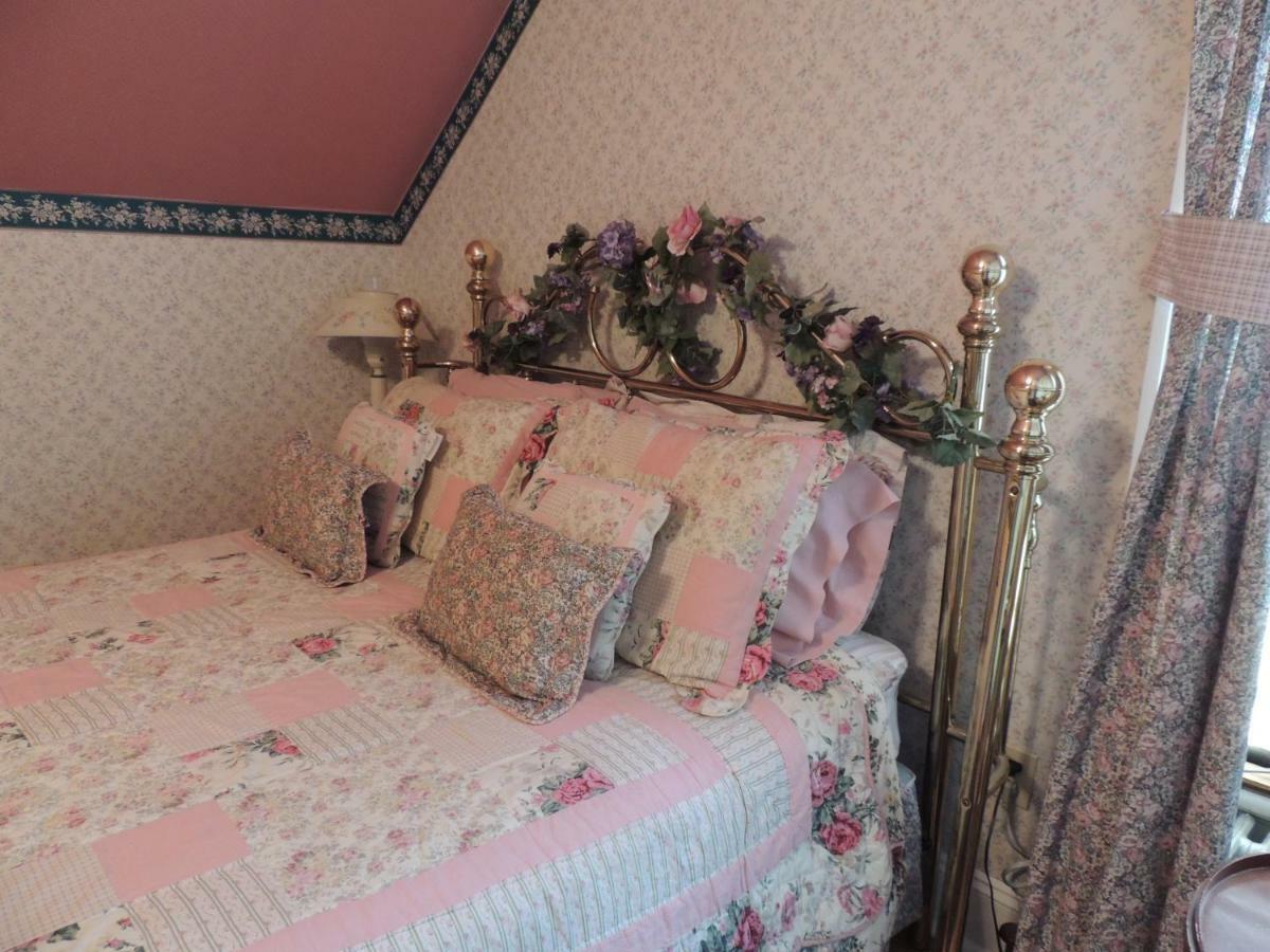Brookview Manor Inn Canadensis Bagian luar foto