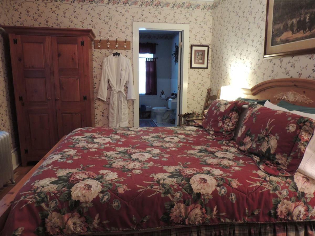 Brookview Manor Inn Canadensis Bagian luar foto